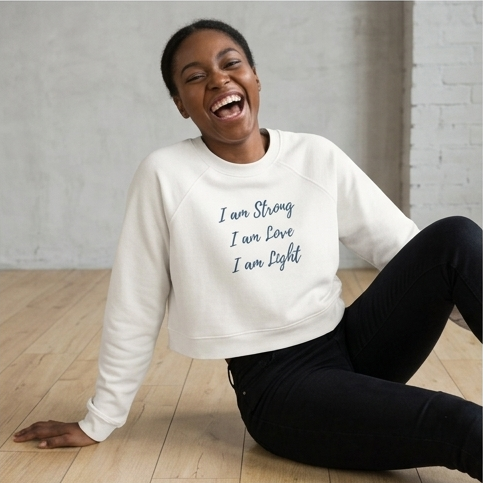 I am Light Women's Cropped Fleece Pullover