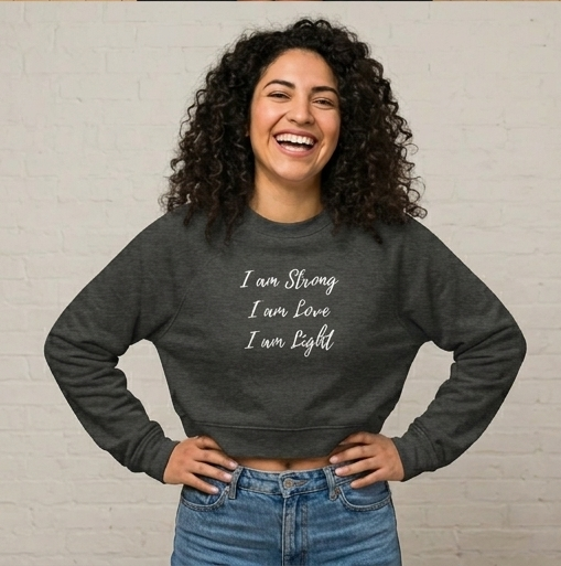 I am Light Women's Cropped Fleece Pullover