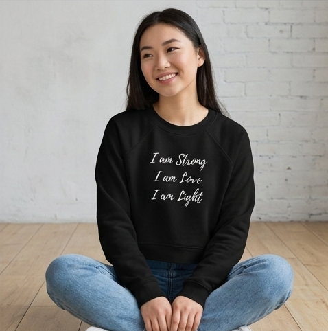 I am Light Women's Cropped Fleece Pullover